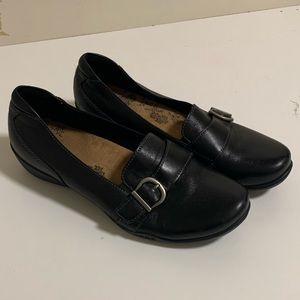 Women black Taos shoes size 9